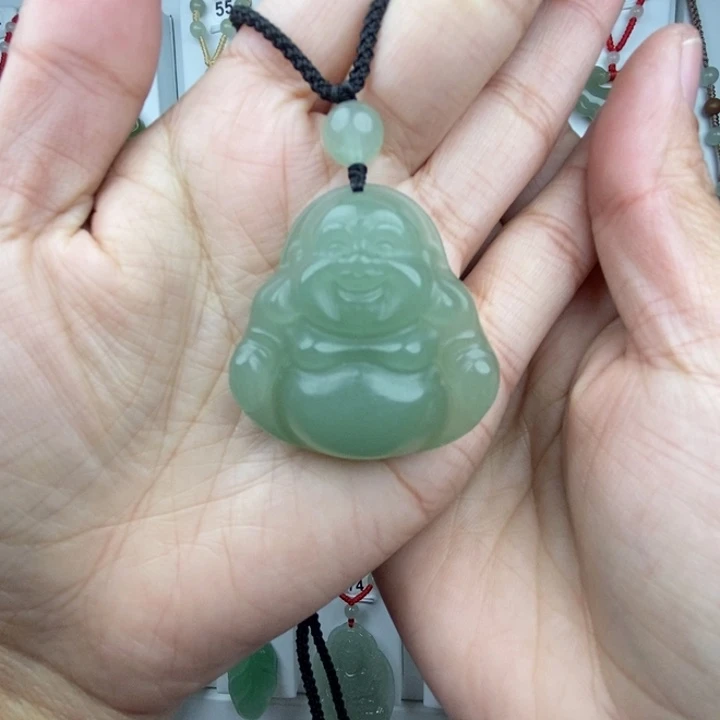 石英质玉未镶嵌颈饰