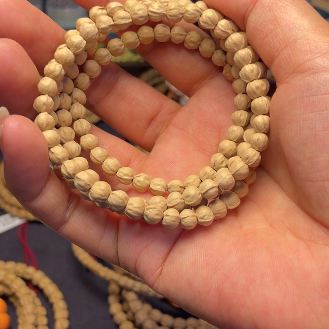 禾***依柏香籽/百香籽吊坠