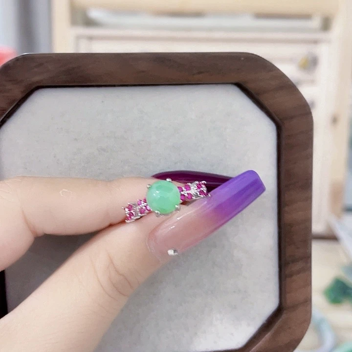 翡翠未镶嵌颈饰天然翡翠Ａ货