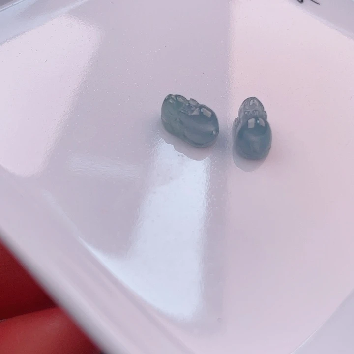 冯***爱未镶嵌手链翡翠多样性发货