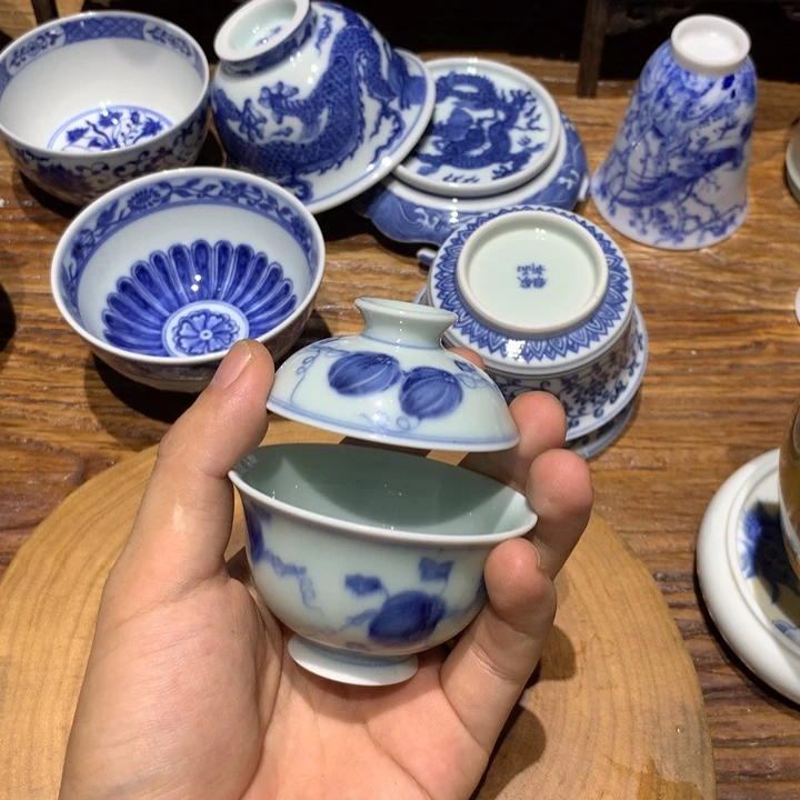 潇***晓景德镇陶瓷青花主人杯