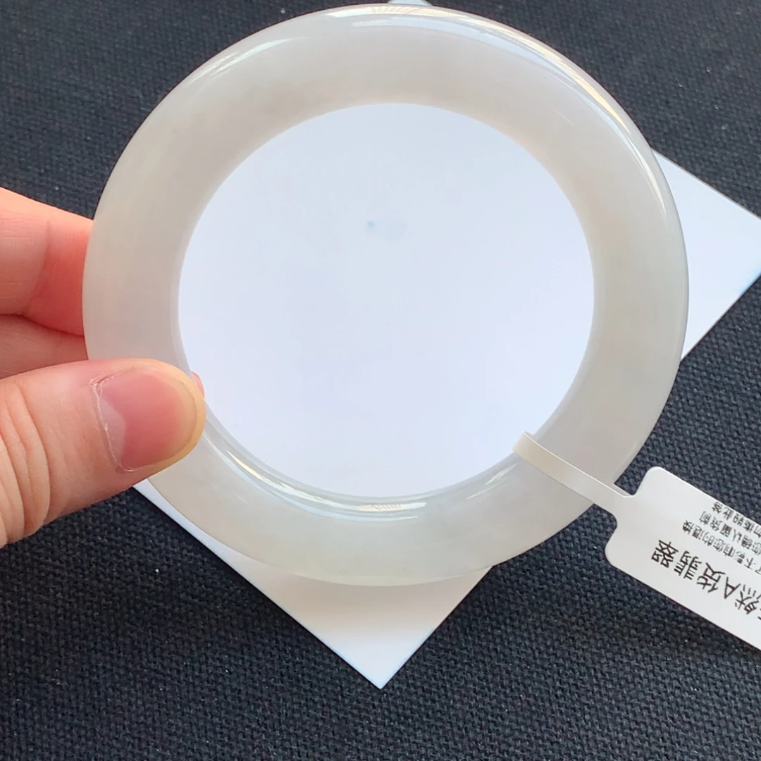 翡翠未镶嵌手镯37号