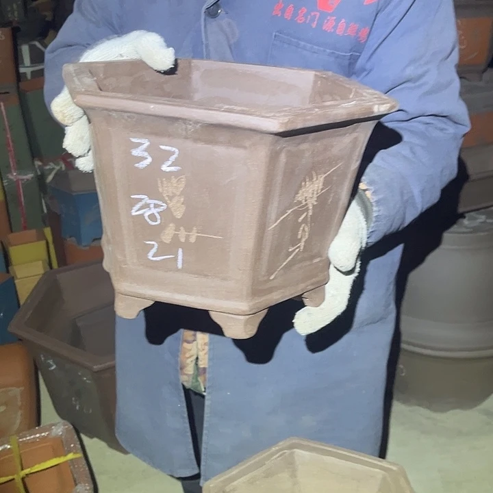 紫砂花盆紫砂花盆和小