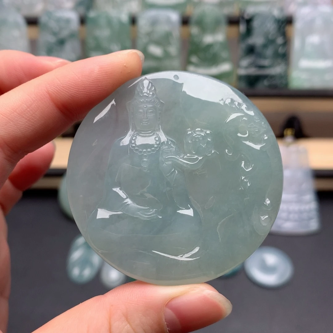 颈饰未镶嵌翡翠素衣