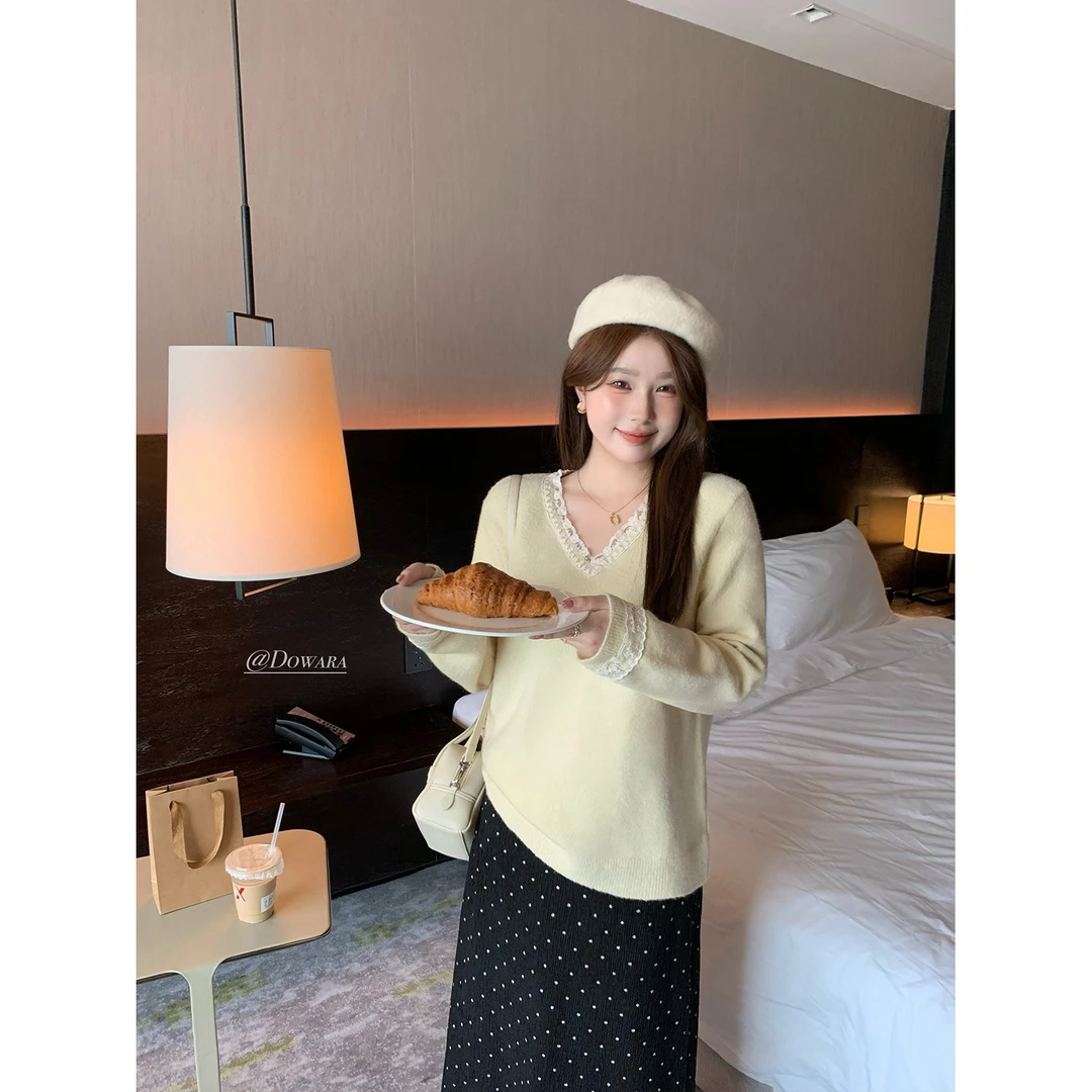 现货大婉酱微胖定制蕾丝拼接设计V领毛衣新款高级感显瘦上衣6608D