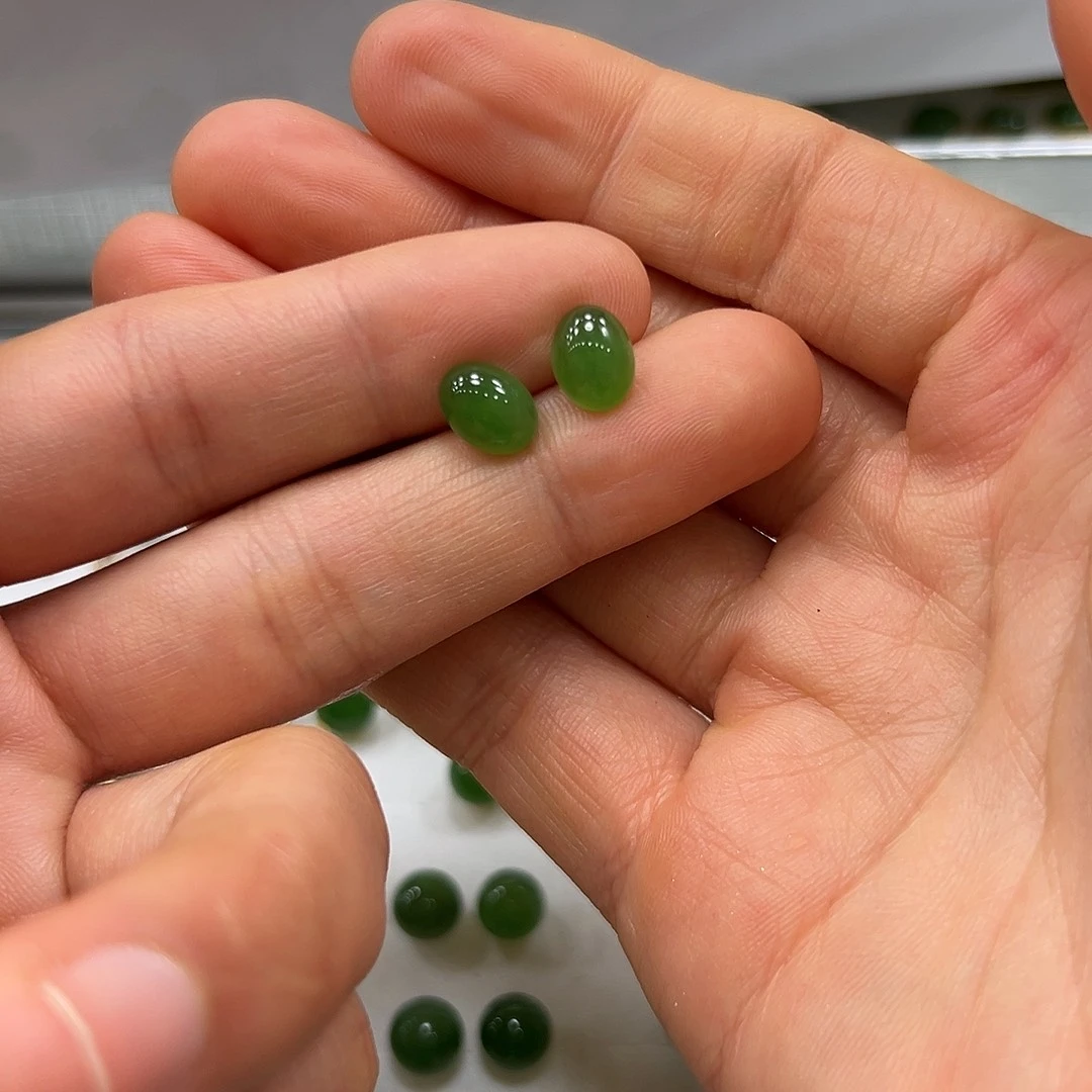 和田玉耳饰颜色多样性发货拍一发一18K金镶嵌半**丁