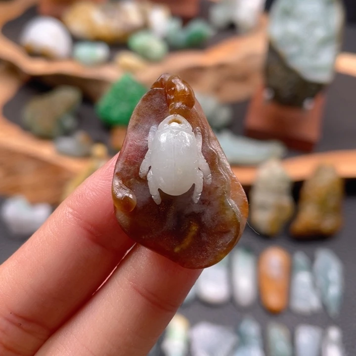 定制翡翠未镶嵌翡翠