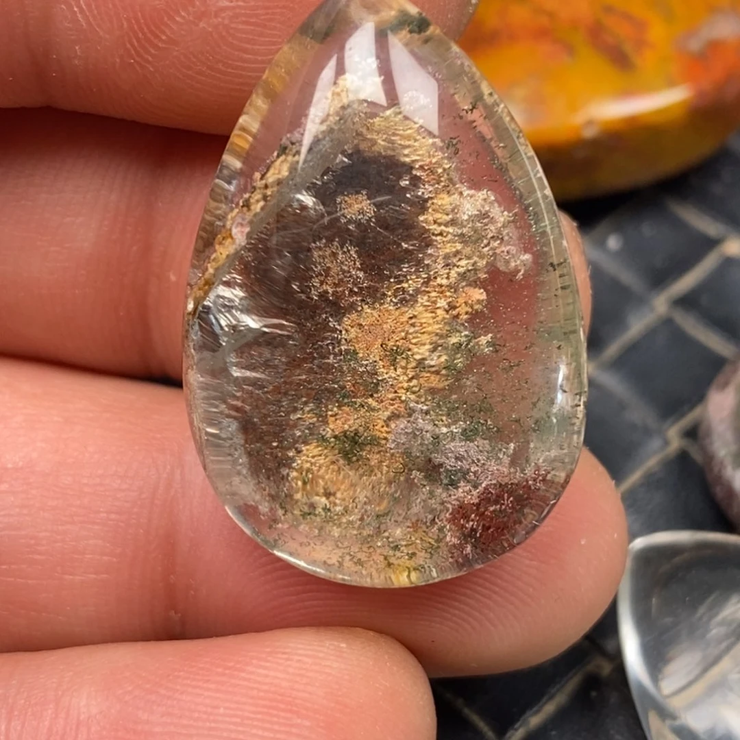 水晶颈饰未镶嵌江****筑