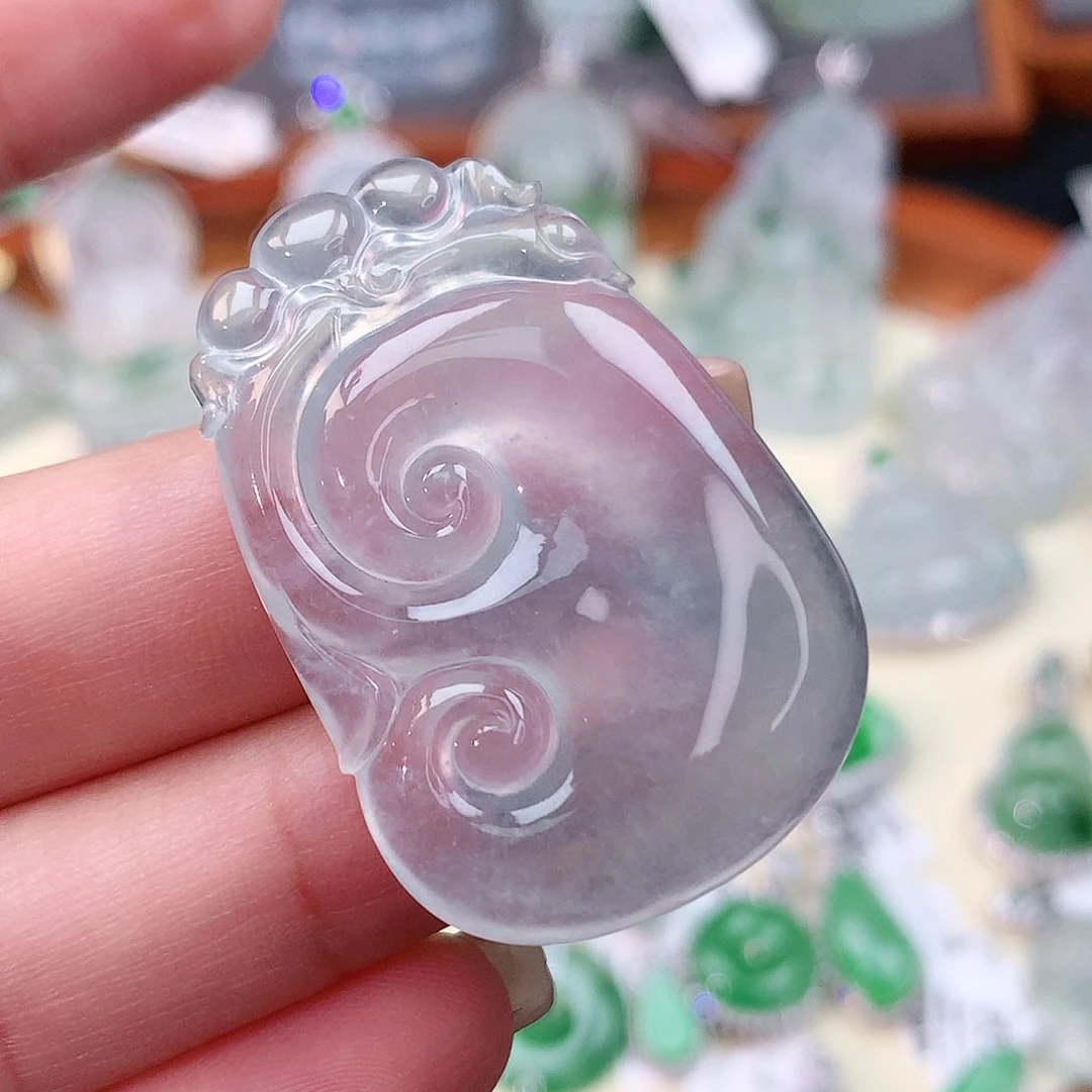 颈饰未镶嵌翡翠如意