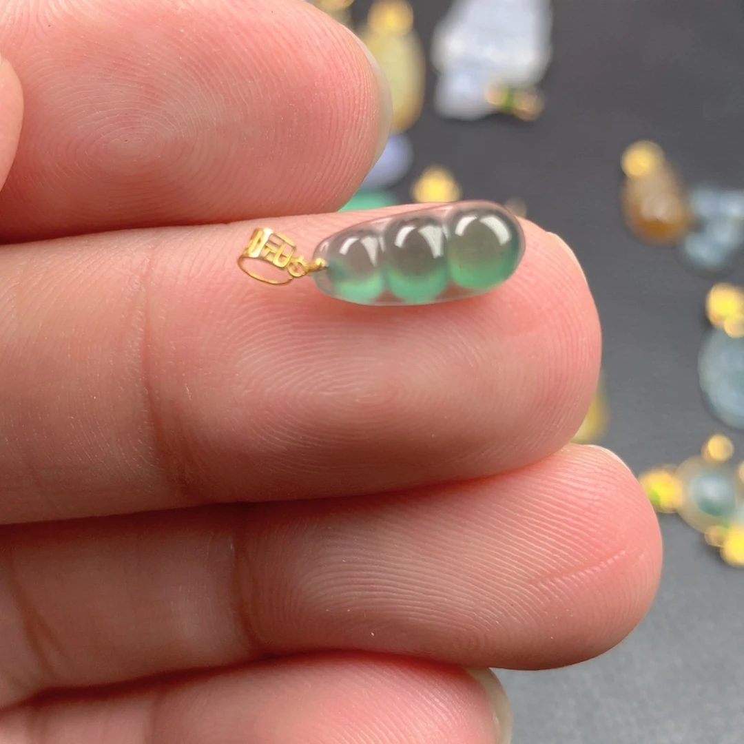 【闪购商品】颈饰18K金镶嵌翡翠翡翠