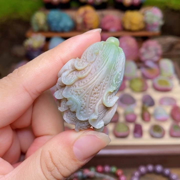 未镶嵌玛瑙/玉髓珠宝半成品盐源玛瑙蓝绿白菜