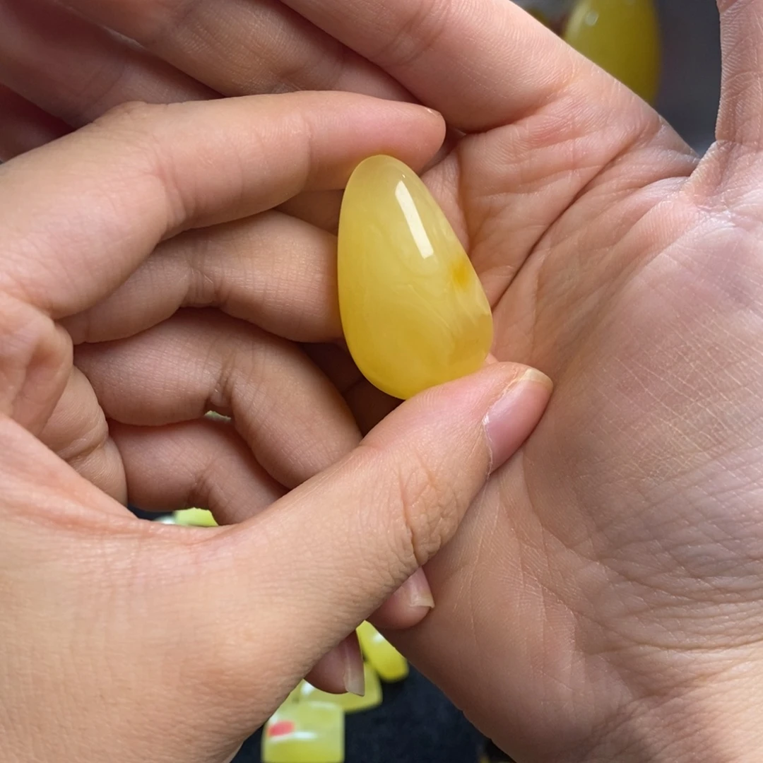 润***润琥珀未镶嵌珠宝奇石