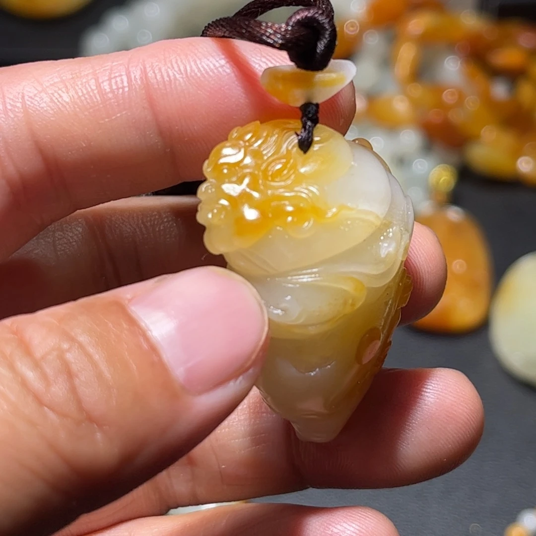 和田玉未镶嵌吊坠(不含链)