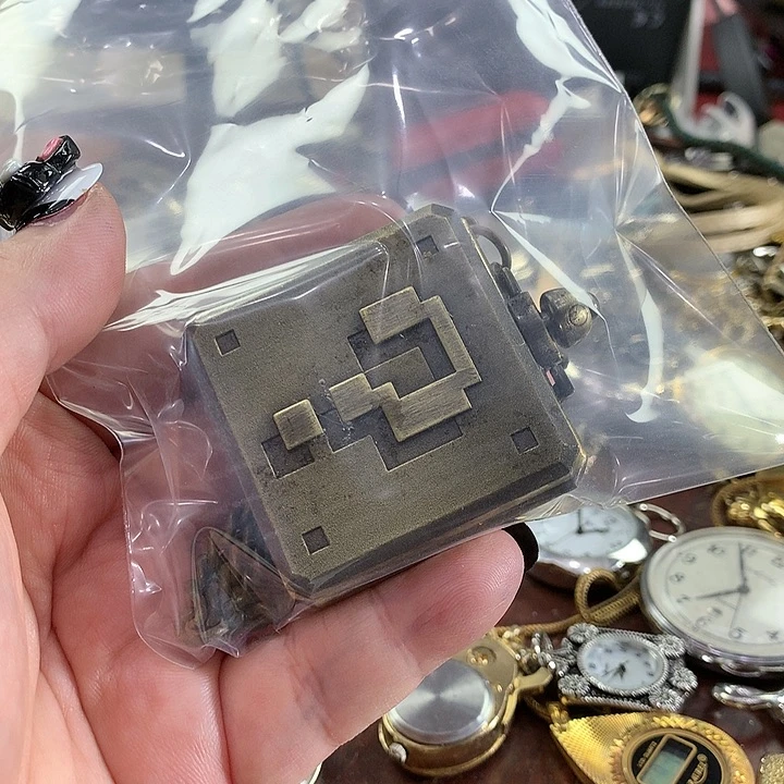 ****韵石英怀表自行换电池