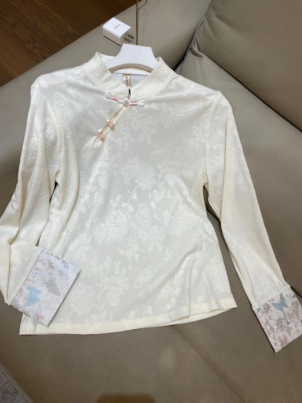 新中式圆领袖口蝴蝶打底衫