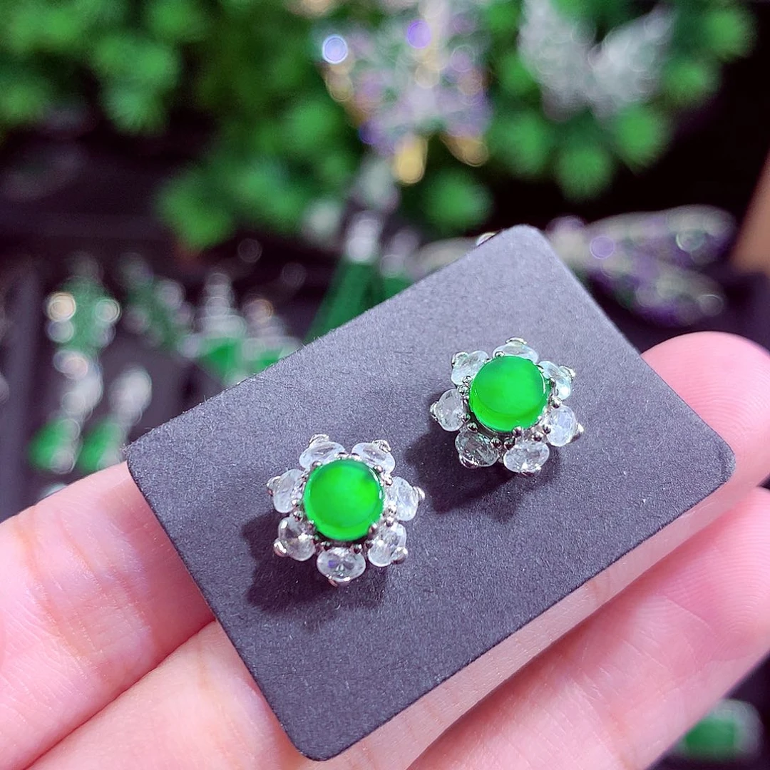 颈饰未镶嵌翡翠天然