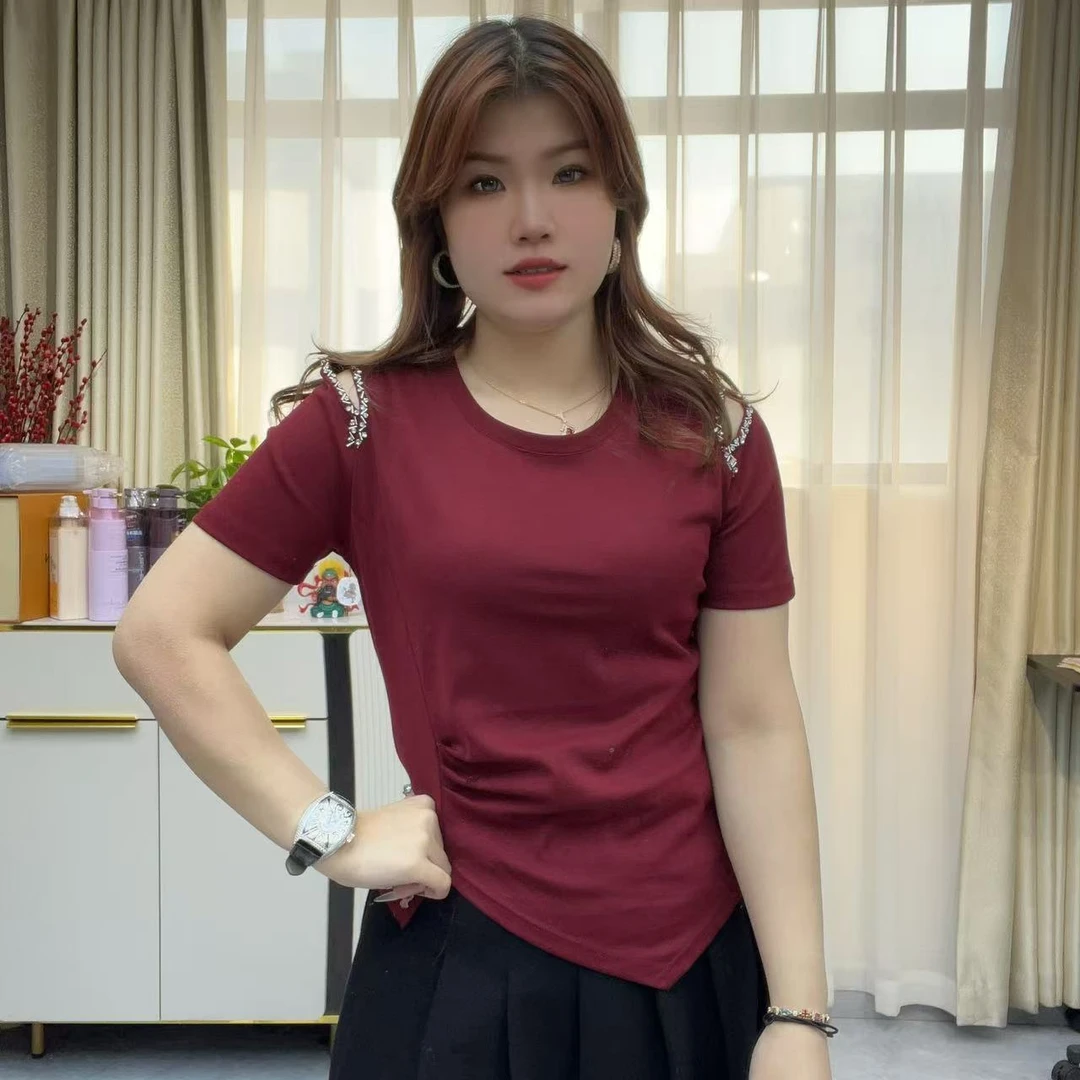 小鑫肝@漏肩缝钻不规则下摆这周修身百搭T恤 8839