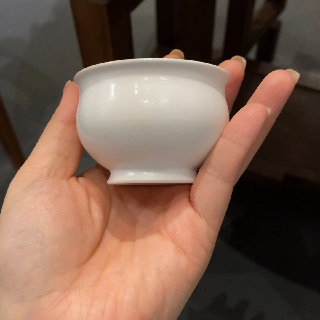 瑕疵陶瓷。