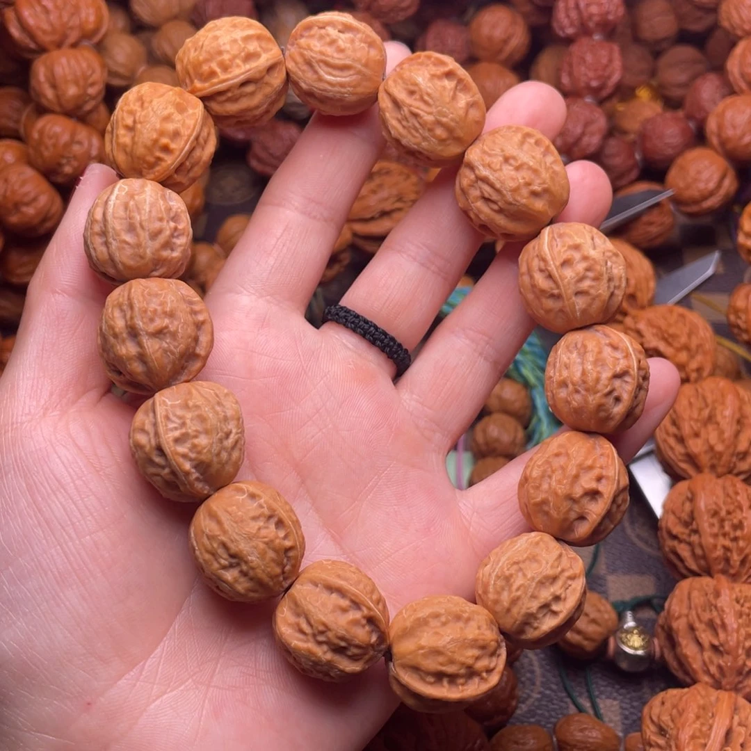 文玩核桃手串八棱