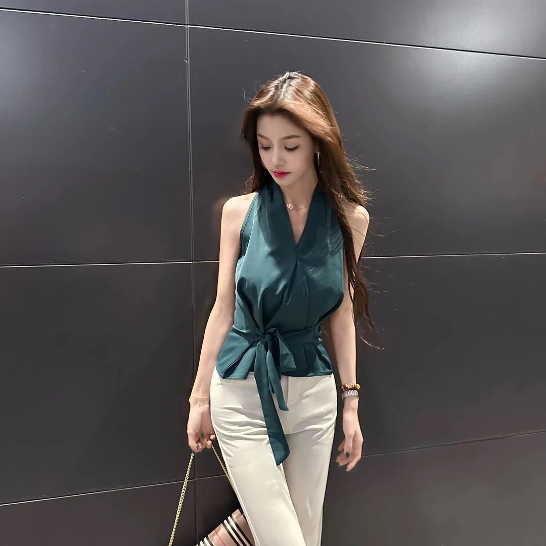 法式印花交叉式V领无袖衬衫女夏季新款设计感小众上衣