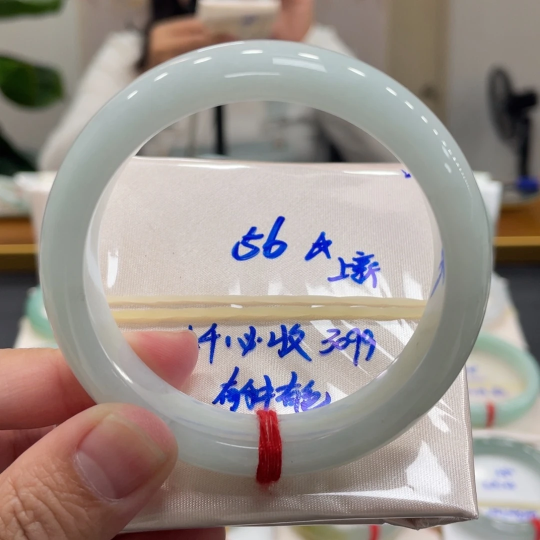 翡翠未镶嵌手镯翡翠