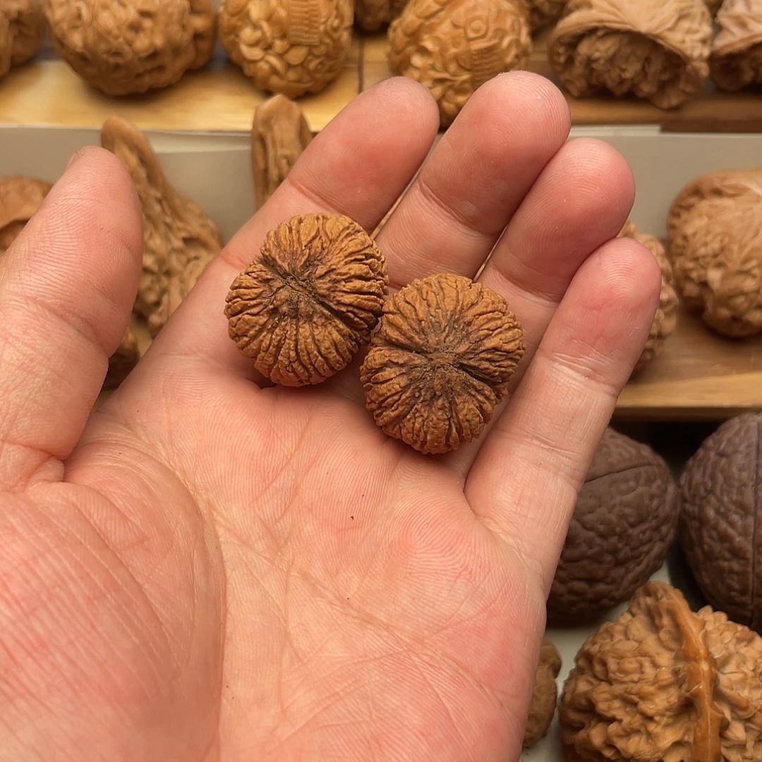 文***卿吊坠文玩核桃猴头