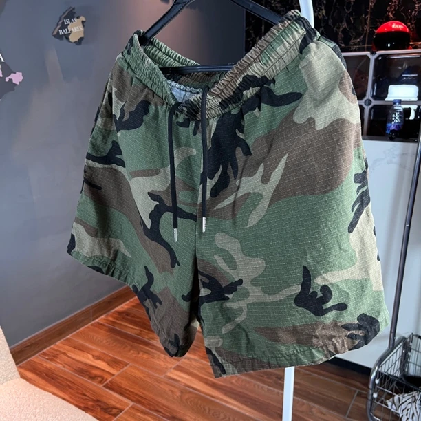 2025夏季迷彩设计感显瘦短裤薄款