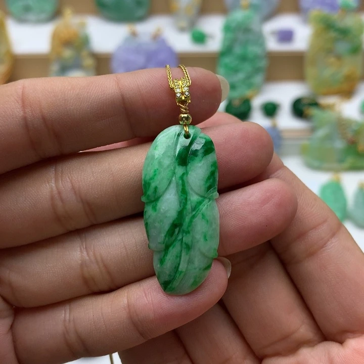 颈饰未镶嵌翡翠翡翠