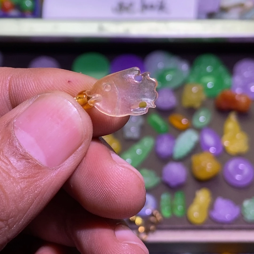 颈饰未镶嵌翡翠吊坠