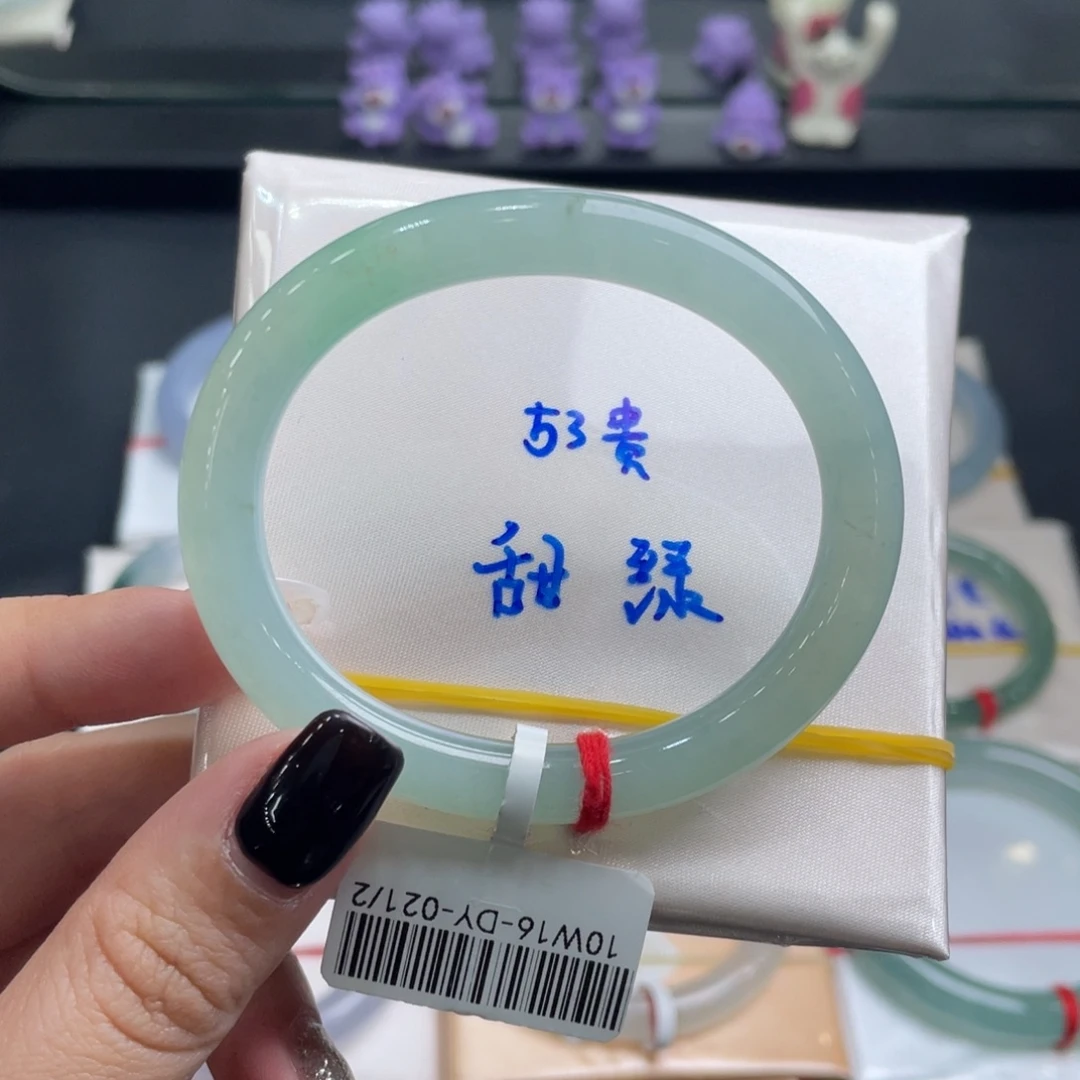翡翠未镶嵌手镯翡翠手镯