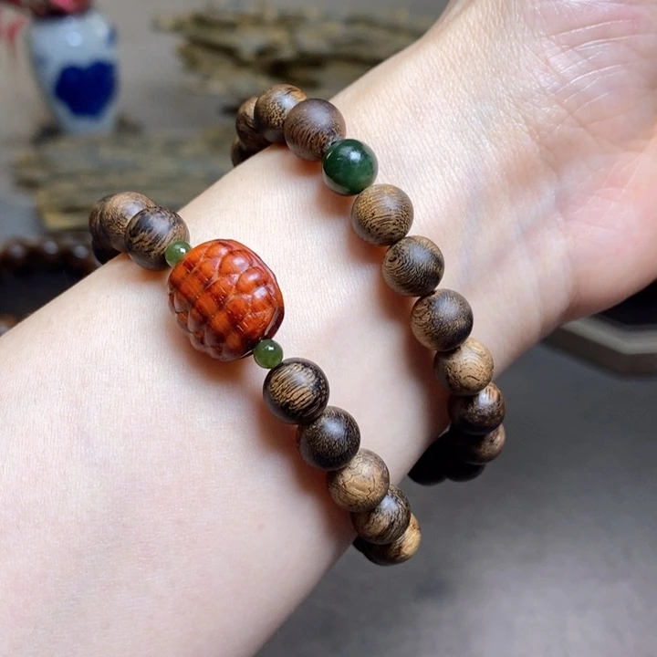 沉香手串越南芽庄绿棋楠瘤疤08➕紫檀木雕