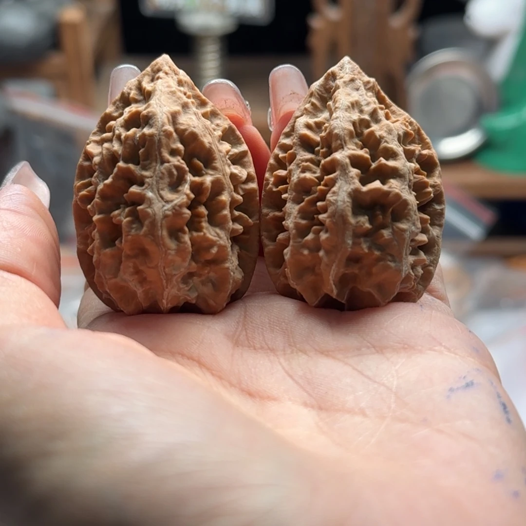 文玩核桃把件关东木子楸百核191花皮