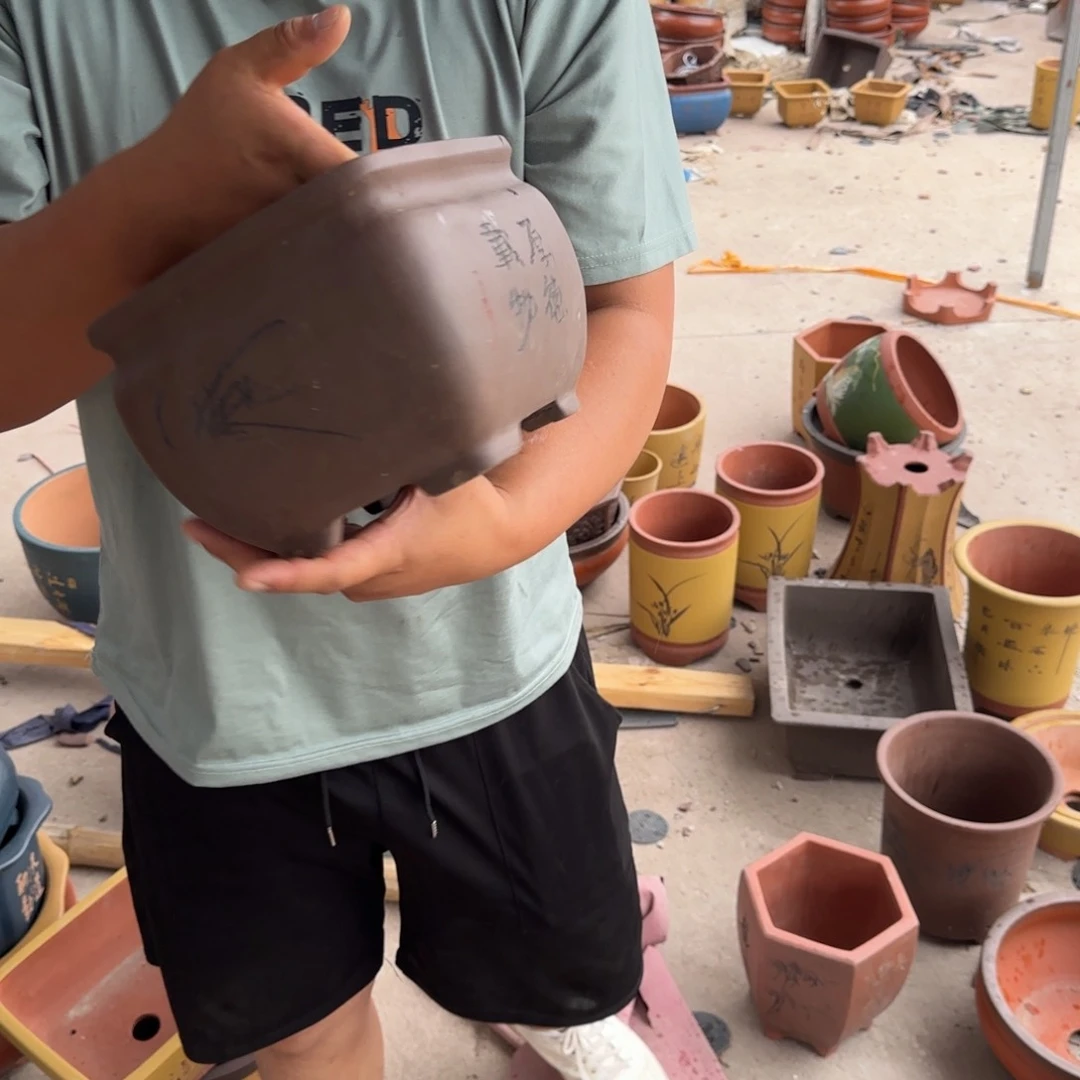 紫砂花盆瑕疵和瑕疵