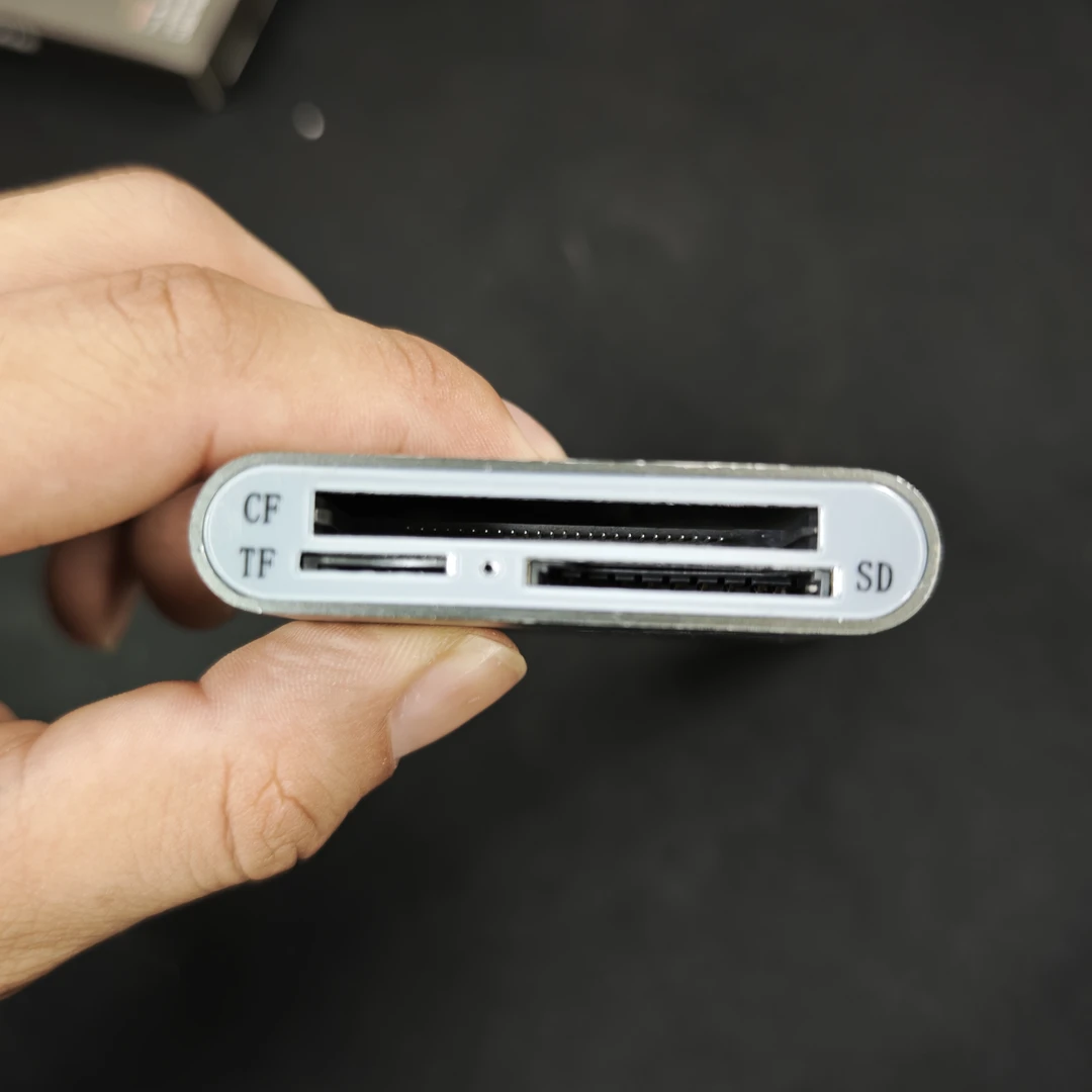 准新品  【XC-2216】苹果口读卡器