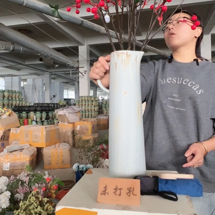 景德镇陶瓷花瓶工厂