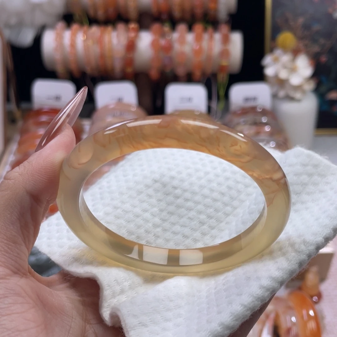 玛瑙/玉髓未镶嵌手镯58.2