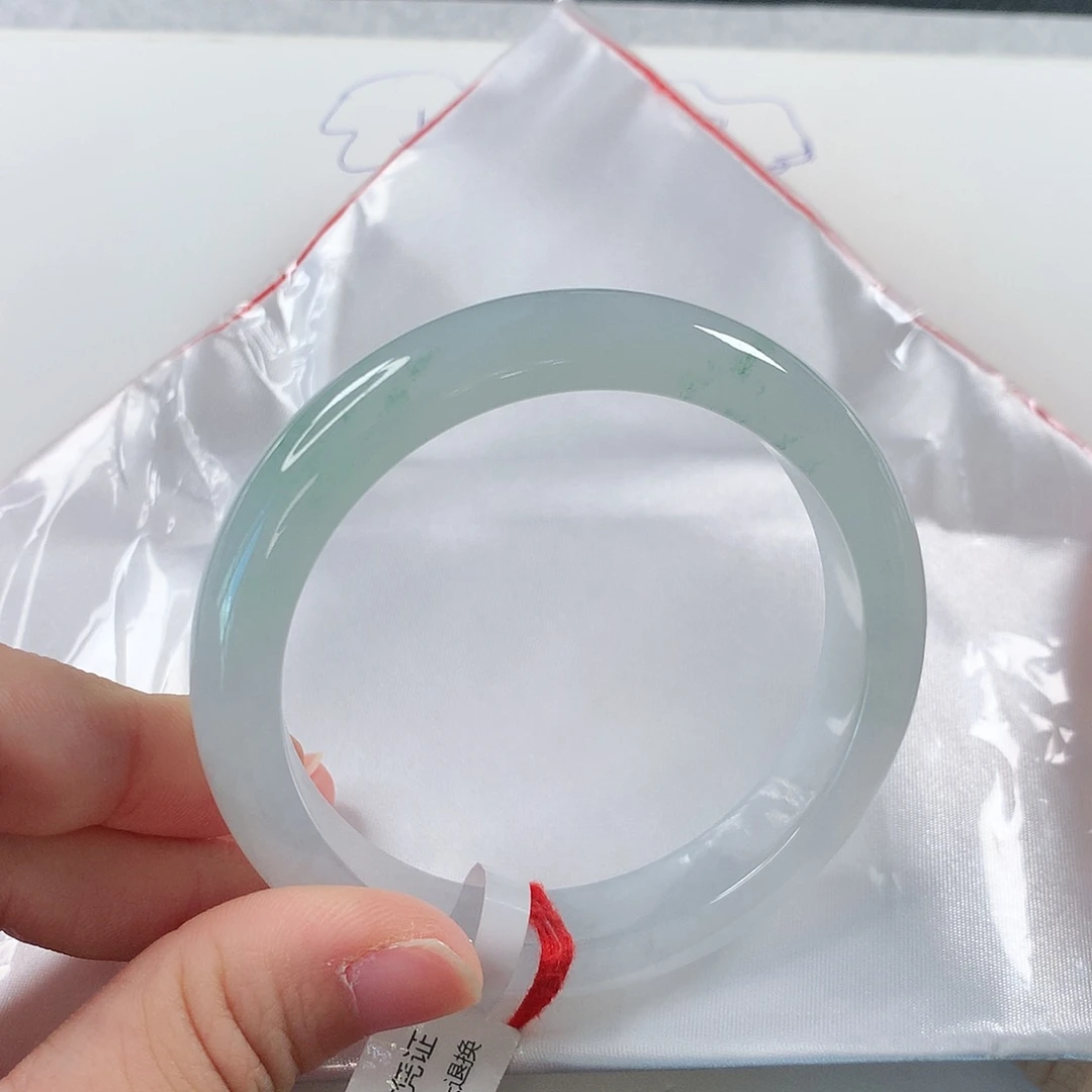 翡翠手镯未镶嵌①⑤③