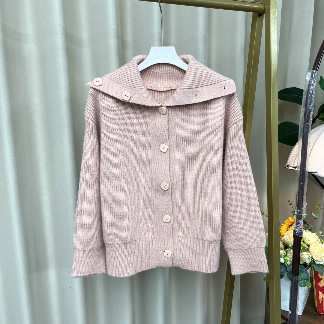 631女装毛衣粉色长袖针织时尚百搭保暖单排扣毛衣