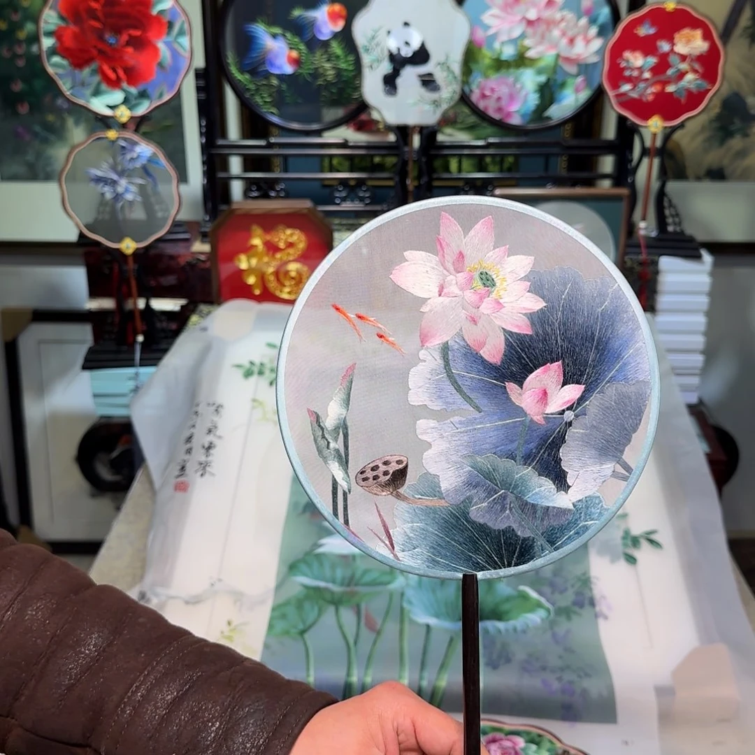 刺绣刺绣工艺精湛