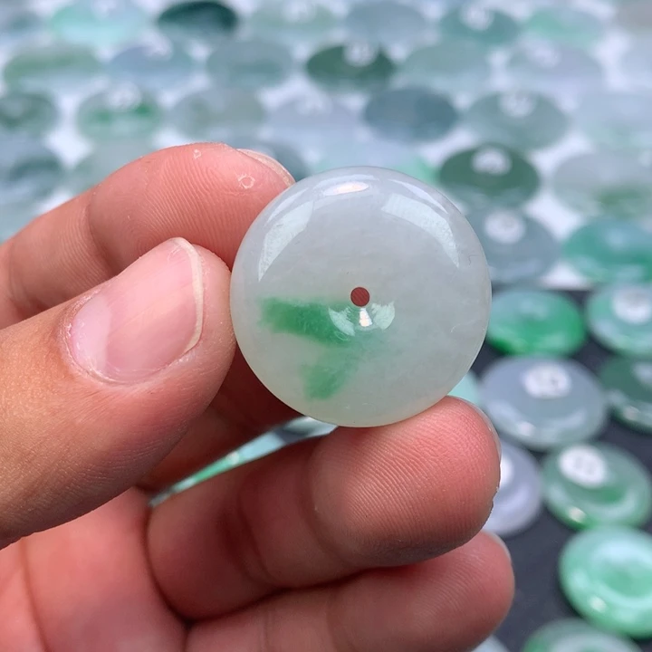 颈饰未镶嵌翡翠缅甸天然A货翡翠26.2-8,5