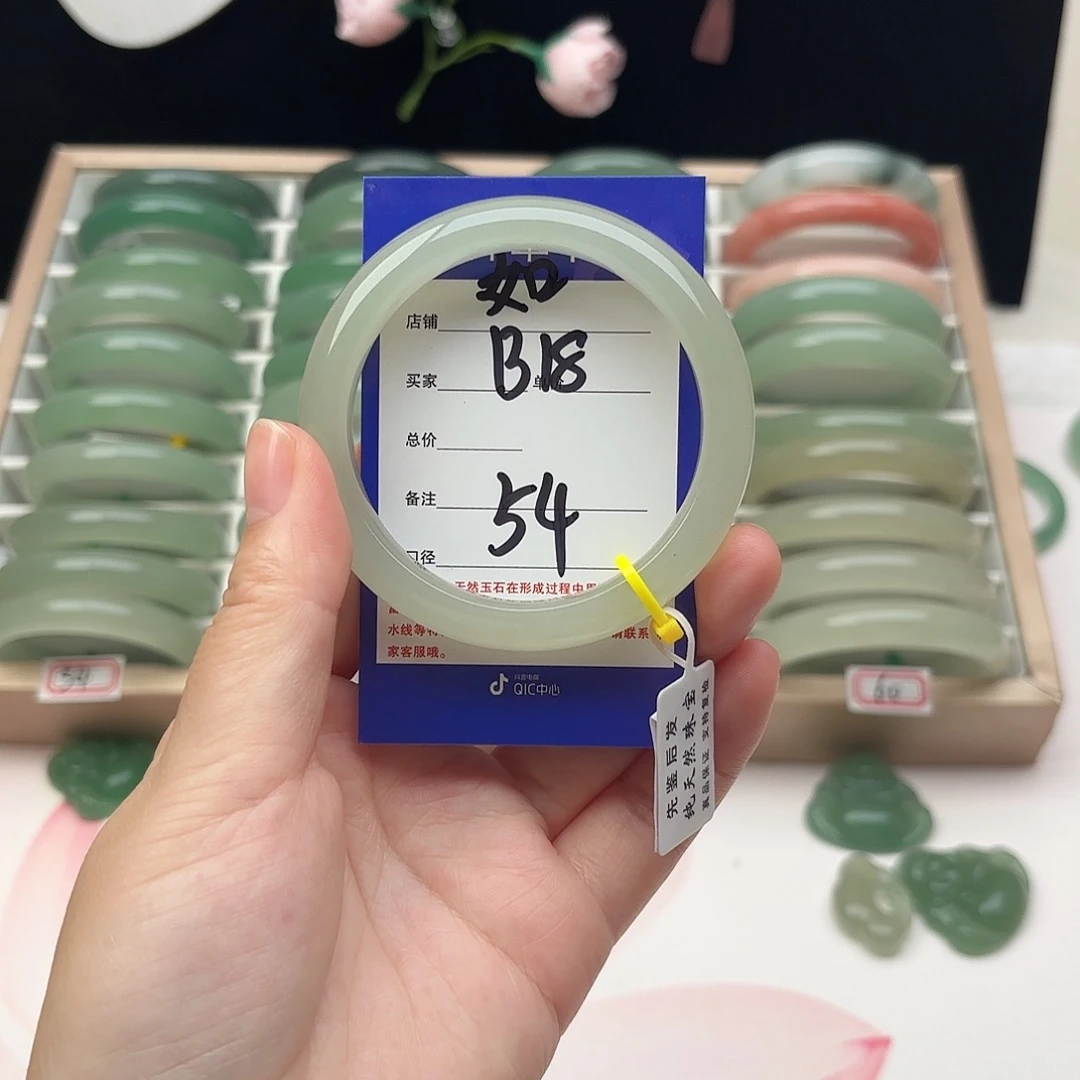 石英质玉未镶嵌手镯