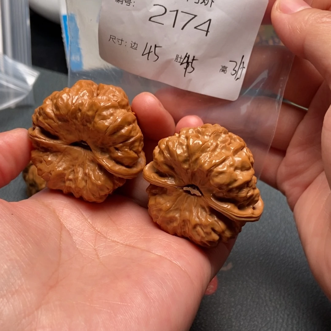 文玩核桃吊坠蛤蟆