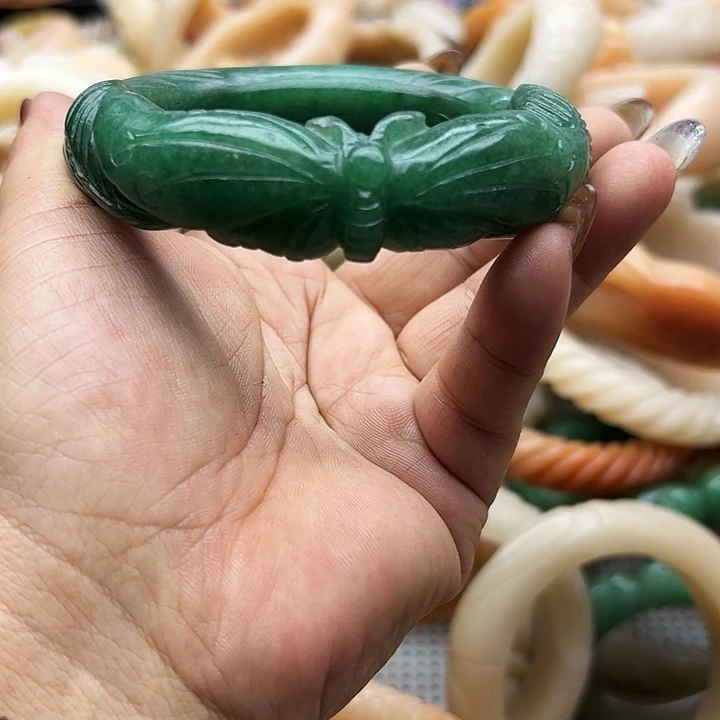 未镶嵌手镯石英岩玉久*