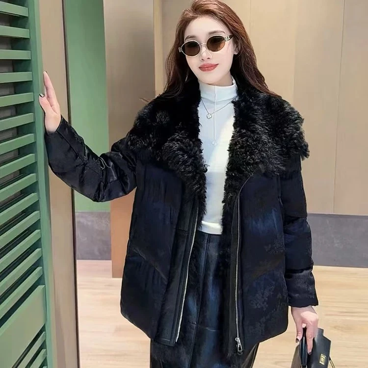 雅尼拉8208羊毛皮翻领法式复古女鹅绒服保暖外套