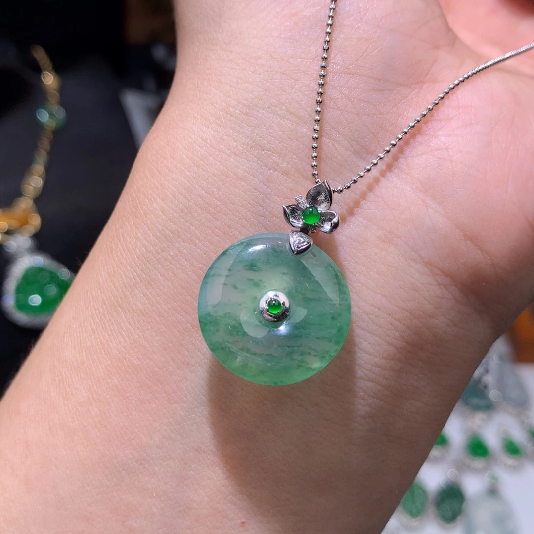 翡翠18K金镶嵌吊坠(不含链)