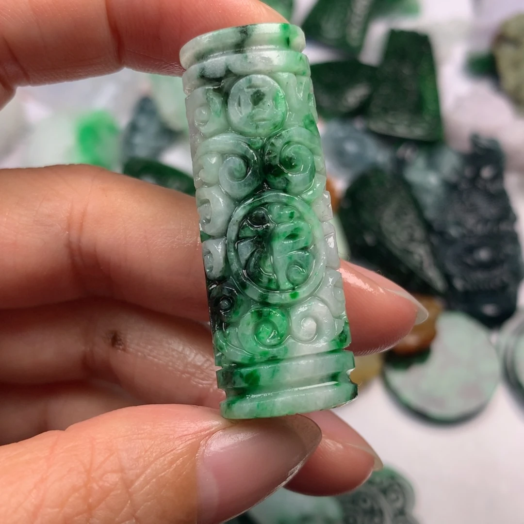 定制翡翠未镶嵌翡翠