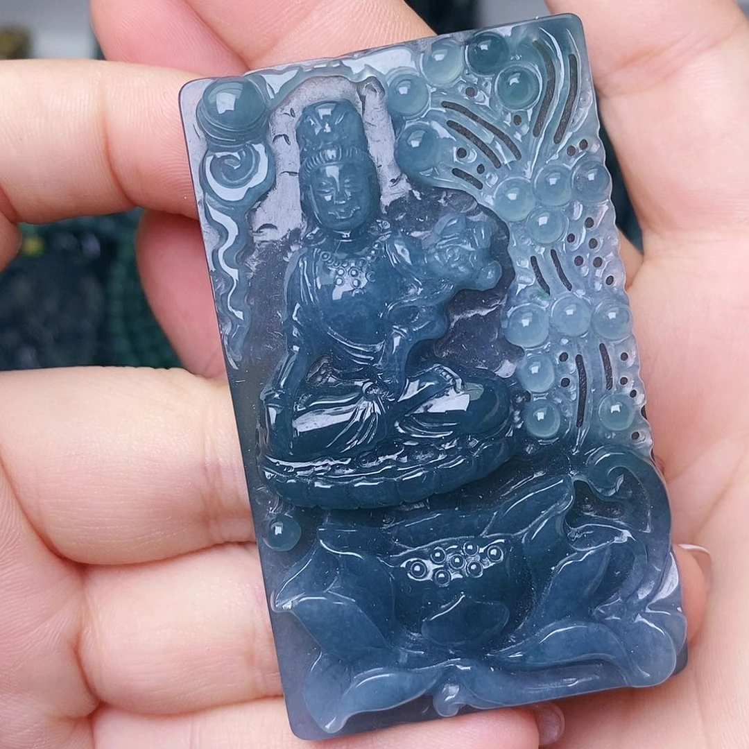 颈饰未镶嵌翡翠