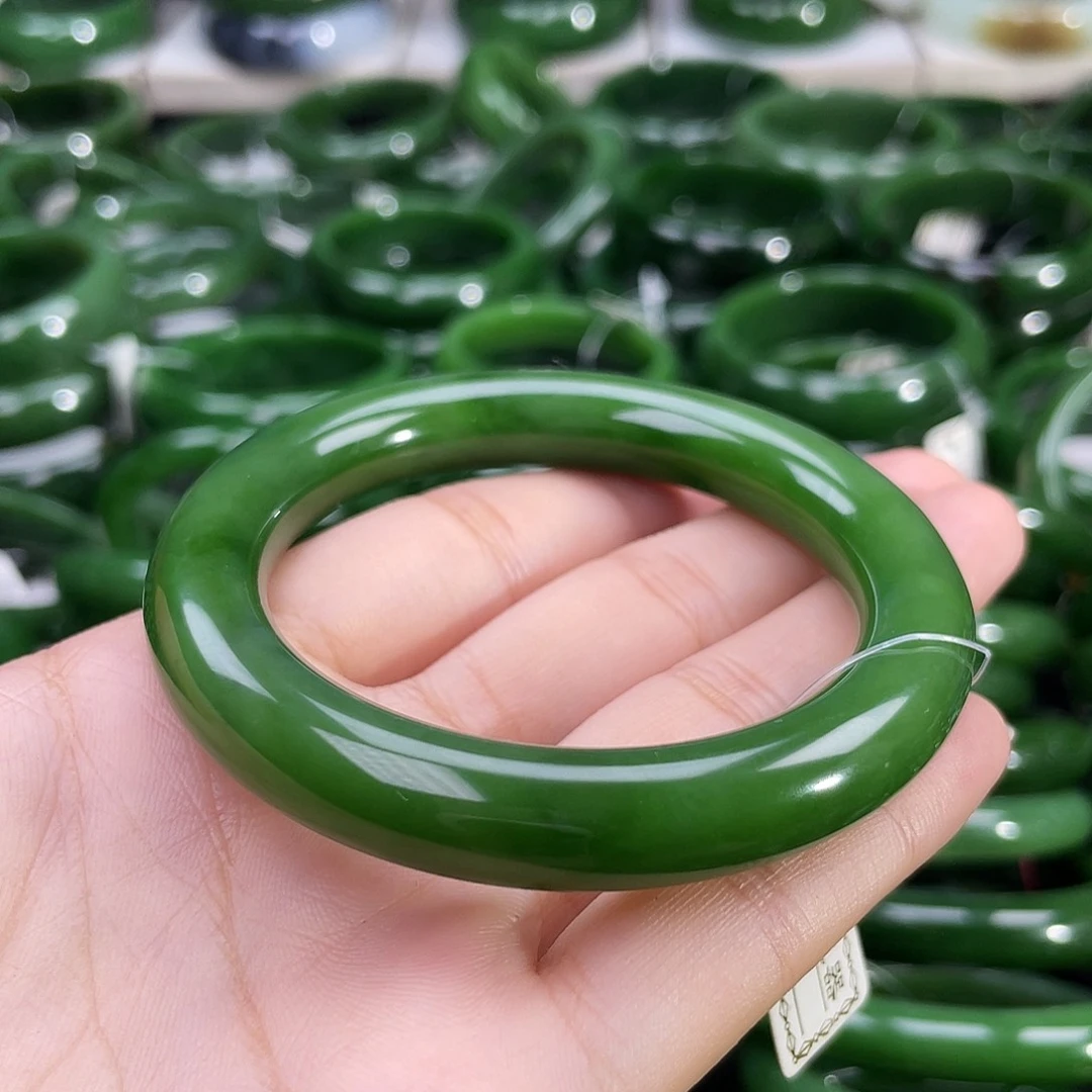 未镶嵌手镯和田玉（碧玉）