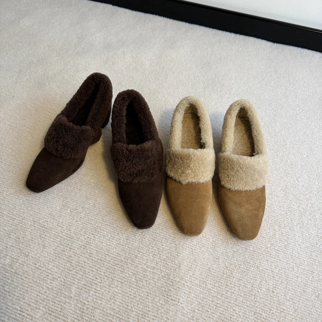 六也「精致暖冬」5cm杏仁头内增高一脚蹬保暖加绒深口毛毛鞋L1240