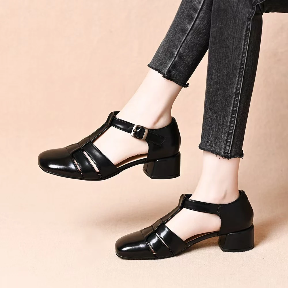 浅口一字带凉鞋妈妈凉鞋50-60岁镂空舒适高跟鞋粗跟